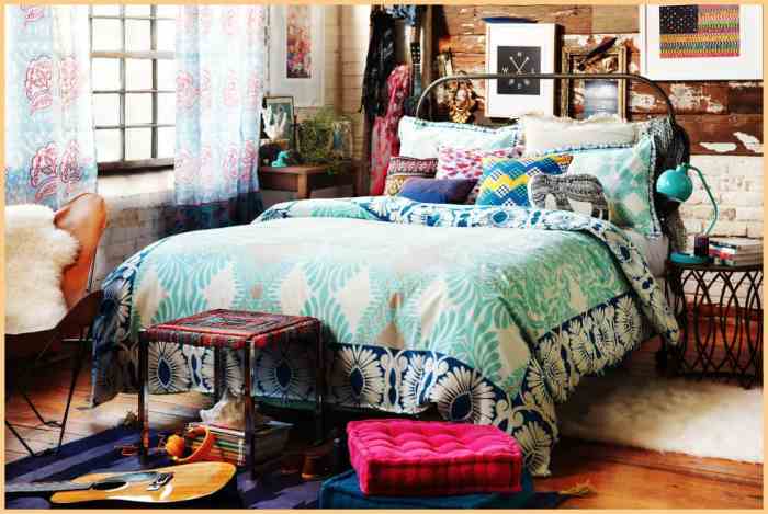 How to decorate a bedroom hippie bedroom