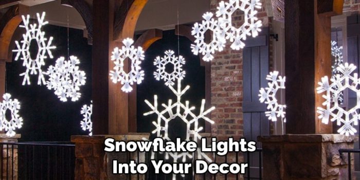 How to decorate windows using snowflakes