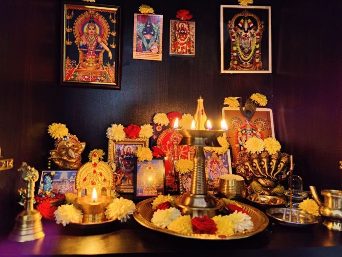 How to decorate pooja room in usa